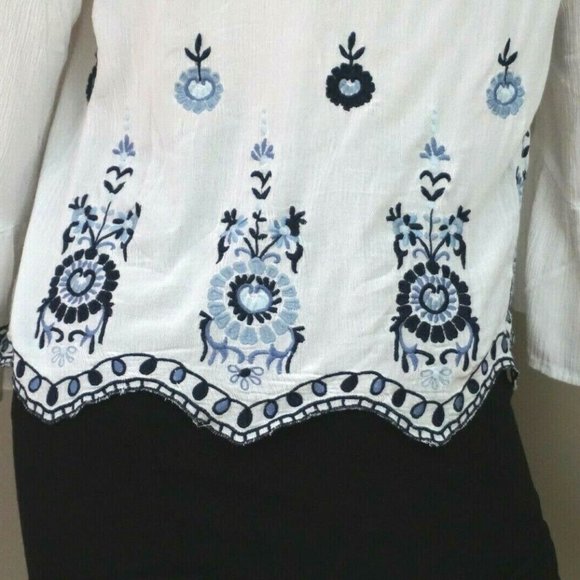 Aeropostale Embroidered Floral White Pullover Boho Gypsy Top - Picture 5 of 6